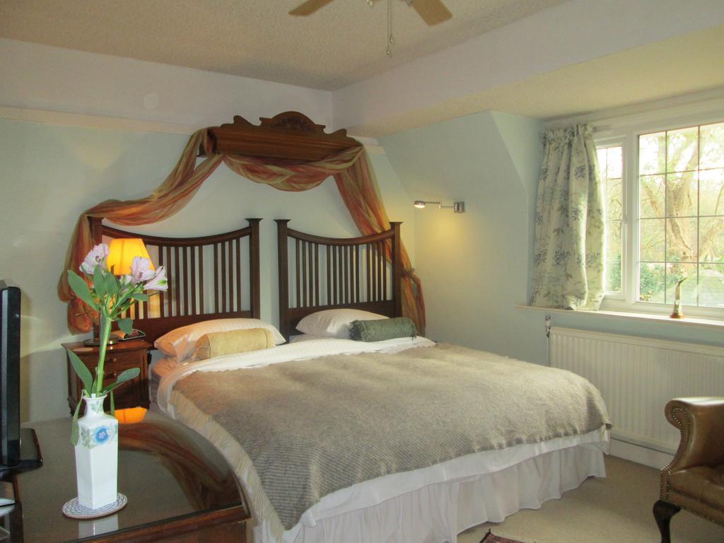 Crossways House Bed And Breakfast 이스트 카우스 객실 사진