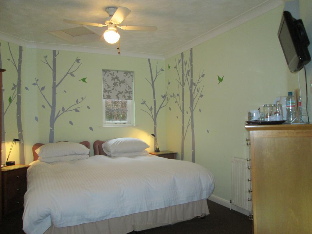Crossways House Bed And Breakfast 이스트 카우스 객실 사진